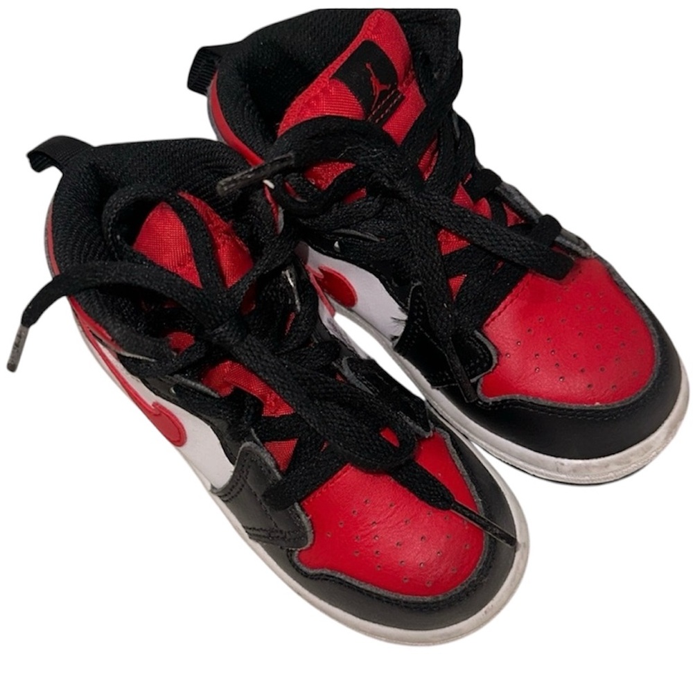 Air Jordan 1 Mid White Black Red 2022